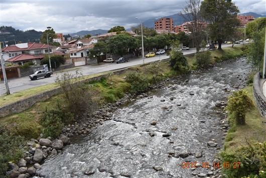 エクアドル　クエンカ　(Cuenca) 世界遺産の文化都市